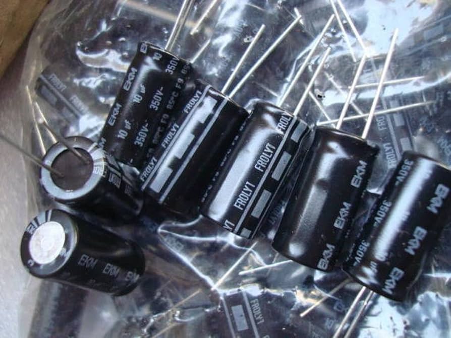 EHP567M2DN40SZ Samxon Capacitor 560uF 200V Radial Parts Distributor EHP567M2DN40SZ Samxon Capacitor 560uF 200V Radial