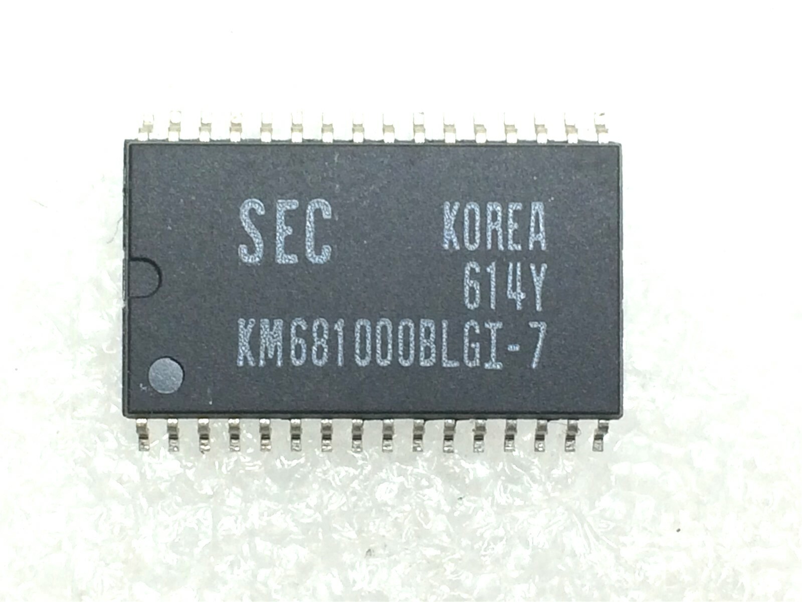 SAMSUNG KM681000BLGI-7 Static RAM 128K X 8 Bit Low Power 32-SOP Parts Distributor SAMSUNG KM681000BLGI-7 Static RAM 128K X 8 Bit Low Power 32-SOP