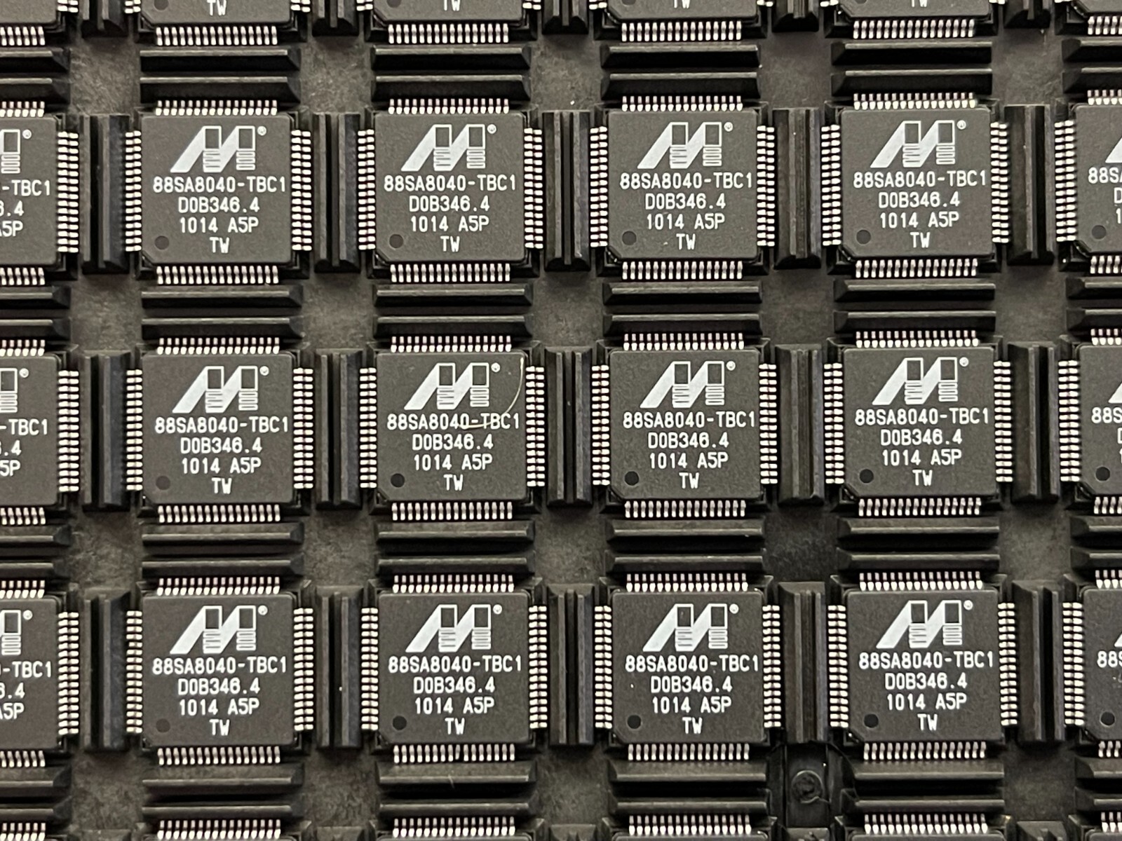 Marvell 88SA8040-B1-TBC1C000 IC PATA/ATAPI to SATA Bridge TQFP-64 Parts Distributor Marvell 88SA8040-B1-TBC1C000 IC PATA/ATAPI to SATA Bridge TQFP-64