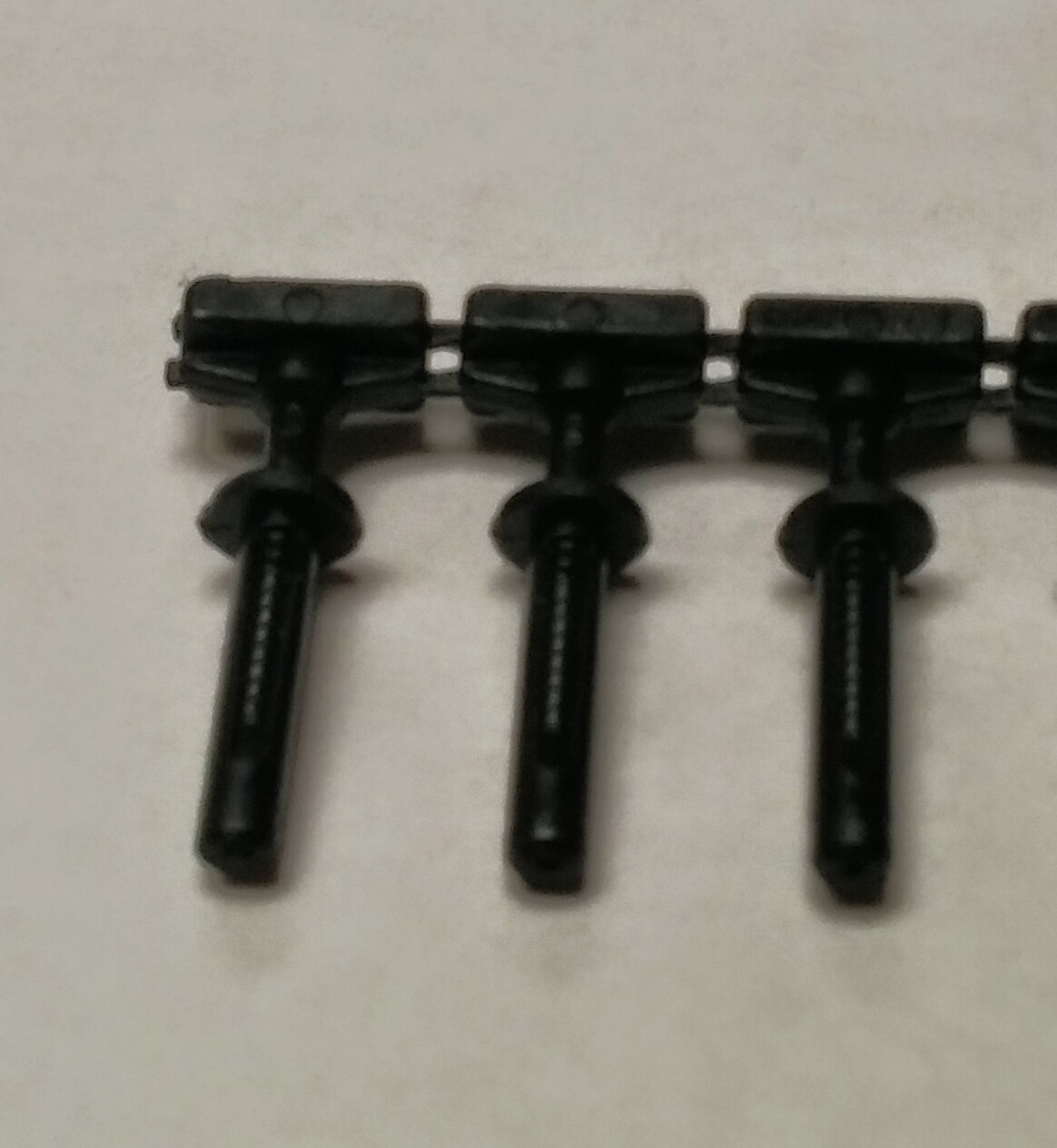 HARTWELL HNR3-5-6-1 Plastic Push Rivet Parts Distributor HARTWELL HNR3-5-6-1 Plastic Push Rivet