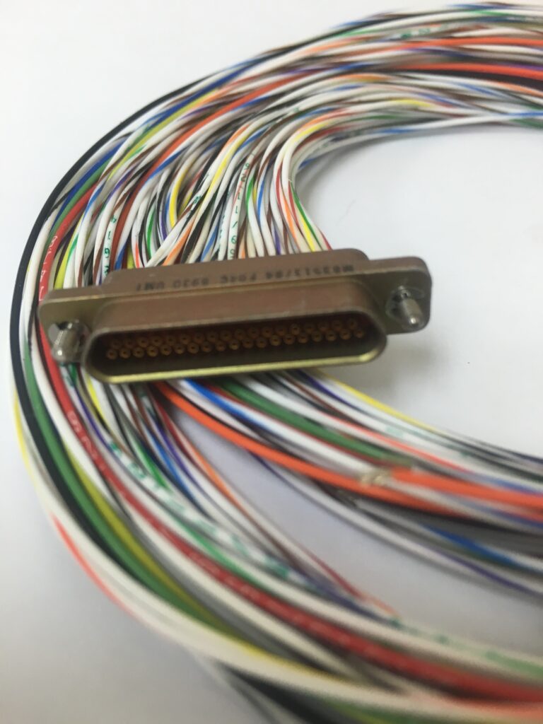 M83513/03-F04C D-Sub Cable Assembly Parts Distributor M83513/03-F04C D-Sub Cable Assembly