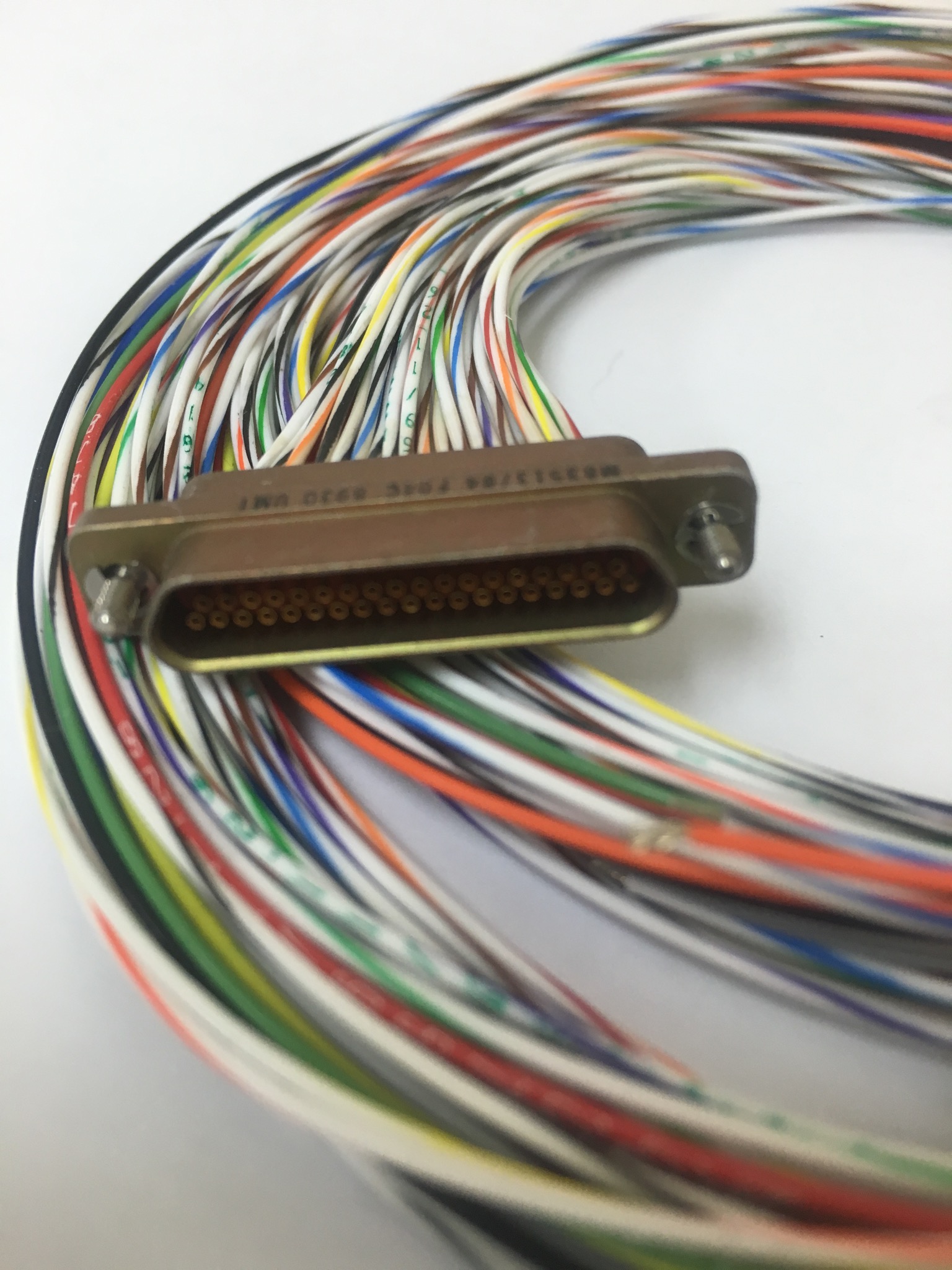 M83513/03-F04C D-Sub Cable Assembly Parts Distributor M83513/03-F04C D-Sub Cable Assembly