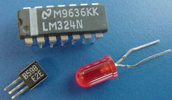 National Semiconductor 100331SC SMD D-Type Flip-Flop Flip Flops Parts Distributor National Semiconductor 100331SC SMD D-Type Flip-Flop Flip Flops
