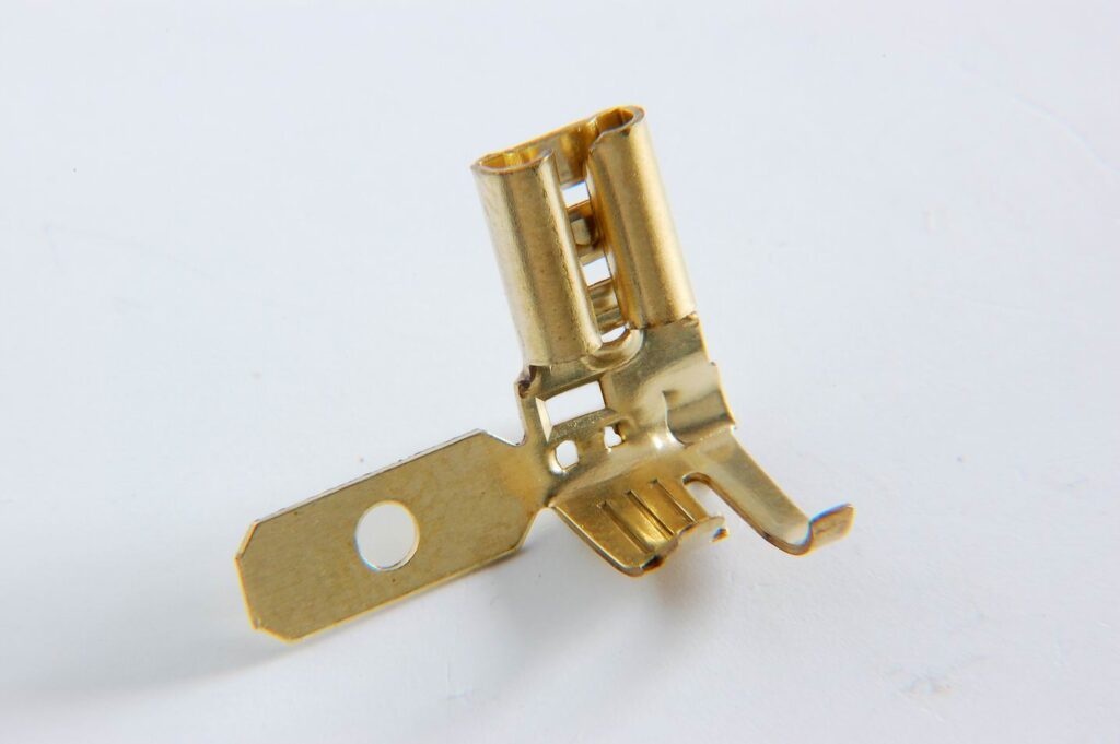 6610901BS2 HU LANE Crimp Terminal 24-28AWG Parts Distributor 6610901BS2 HU LANE Crimp Terminal 24-28AWG