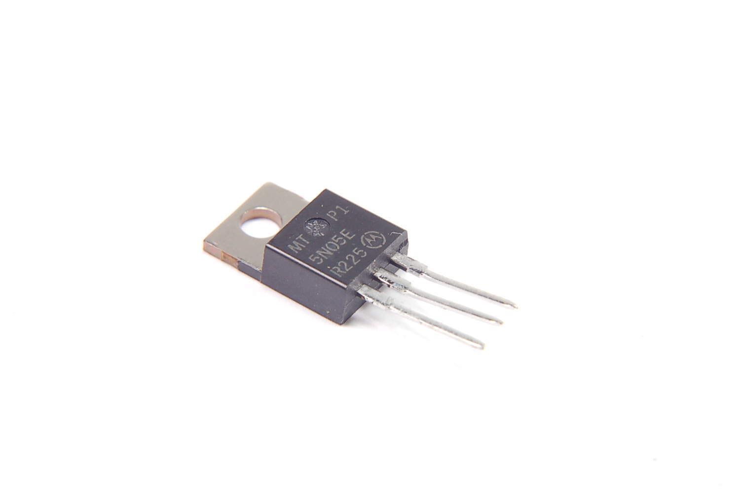 Motorola MTP15N05E TRANSISTOR 15A, 50V, 7.5ohm, N-CHANNEL TO-220AB Parts Distributor MTP15N05E Electronic Components