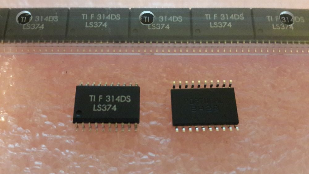 Fairchild 74LS374DW IC Octal D-type Flip-Flops 20-SOIC Parts Distributor Fairchild 74LS374DW IC Octal D-type Flip-Flops 20-SOIC - Image 2