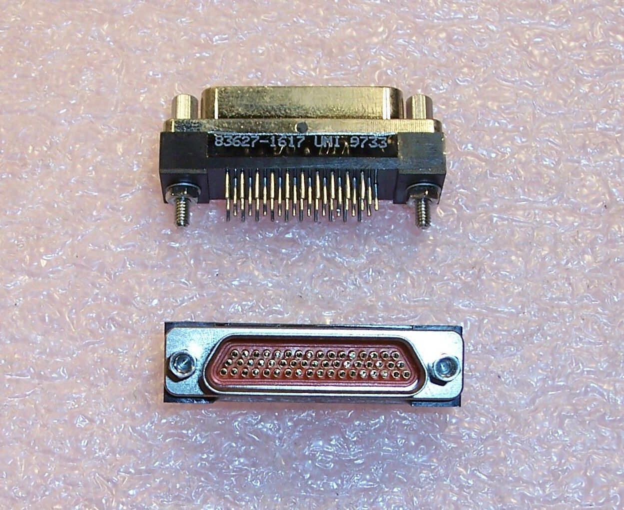 CM6R51-3S07S01 UMI CONNECTOR 51 POSITION GOLD LEADS Parts Distributor CM6R51-3S07S01 Electronic Components