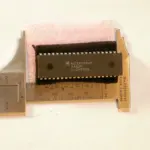 Motorola MC2672B4P CRT Display Controller PDIP40 Parts Distributor Motorola MC2672B4P CRT Display Controller PDIP40