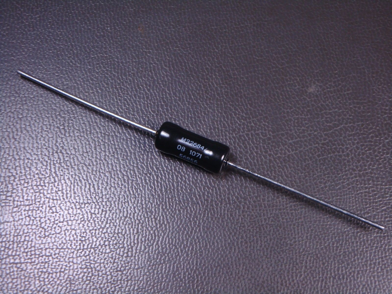 M22684/08-1017 VAMISTOR Metal Film Resistor 300Ohm 2% 2W Axial Parts Distributor M22684/08-1017 Electronic Components