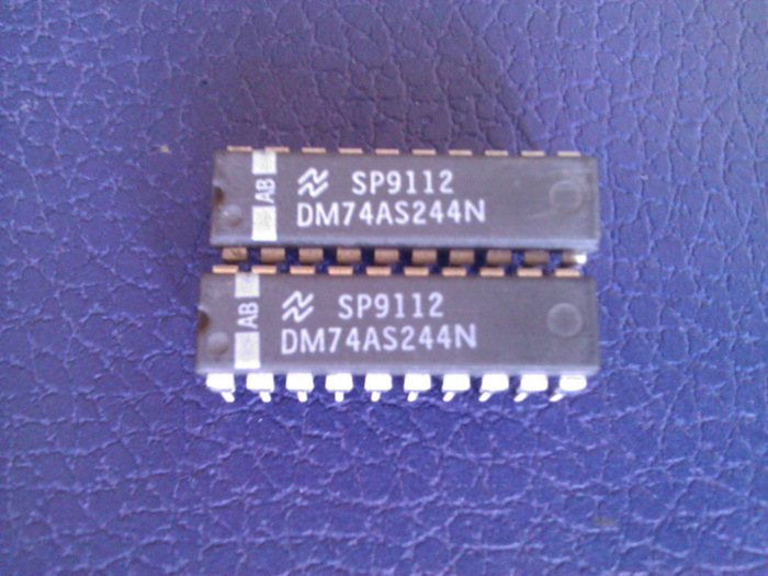 National Semiconductor DM74AS244N IC Buffer/Line Driver Parts Distributor DM74AS244N National Semiconductor
