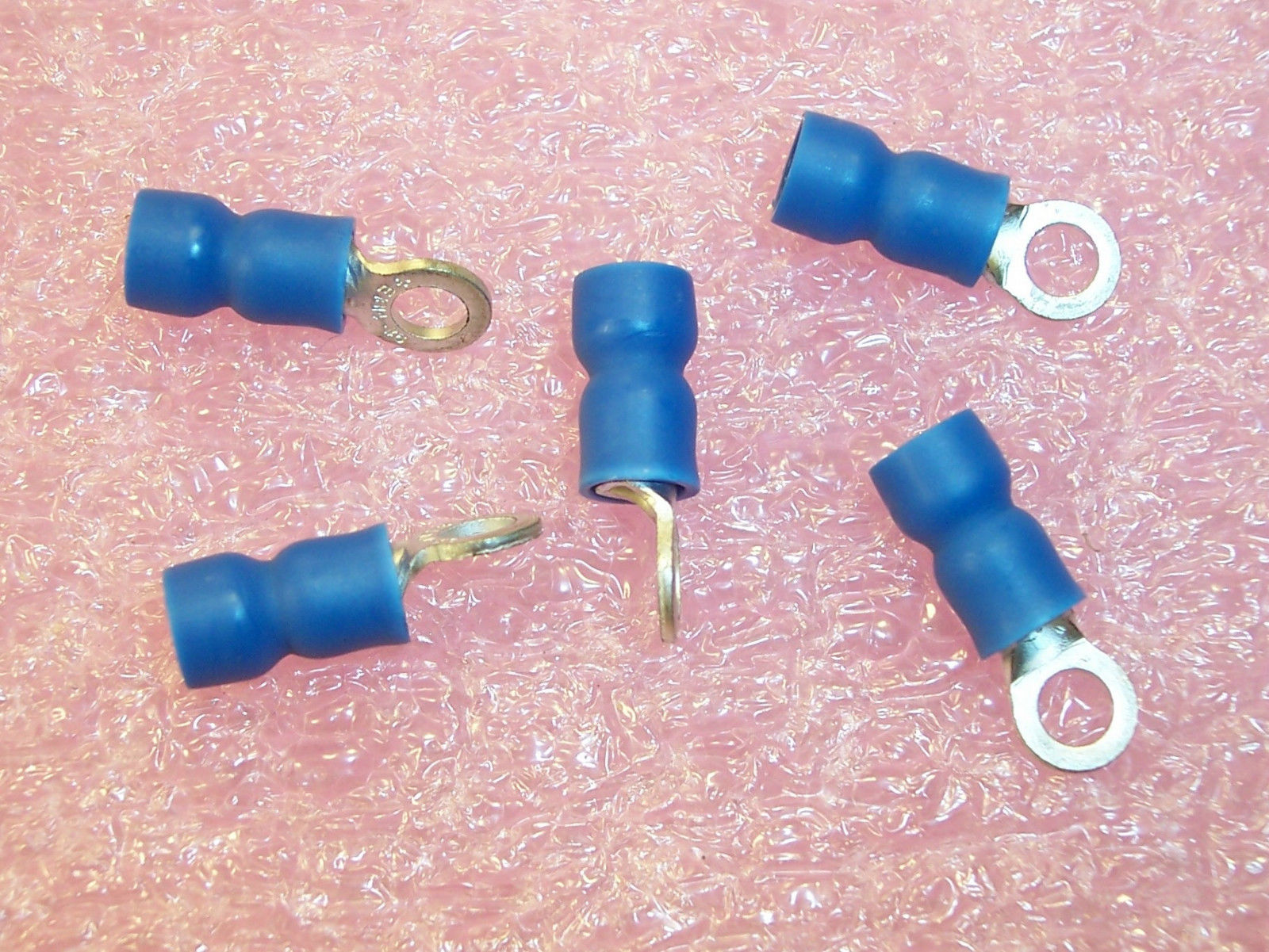 FVL1614S3R2 Hoffman Ring Terminal 16-14AWG #6 Stud Size Blue Parts Distributor FVL1614S3R2 Hoffman Ring Terminal 16-14AWG #6 Stud Size Blue - Image 2