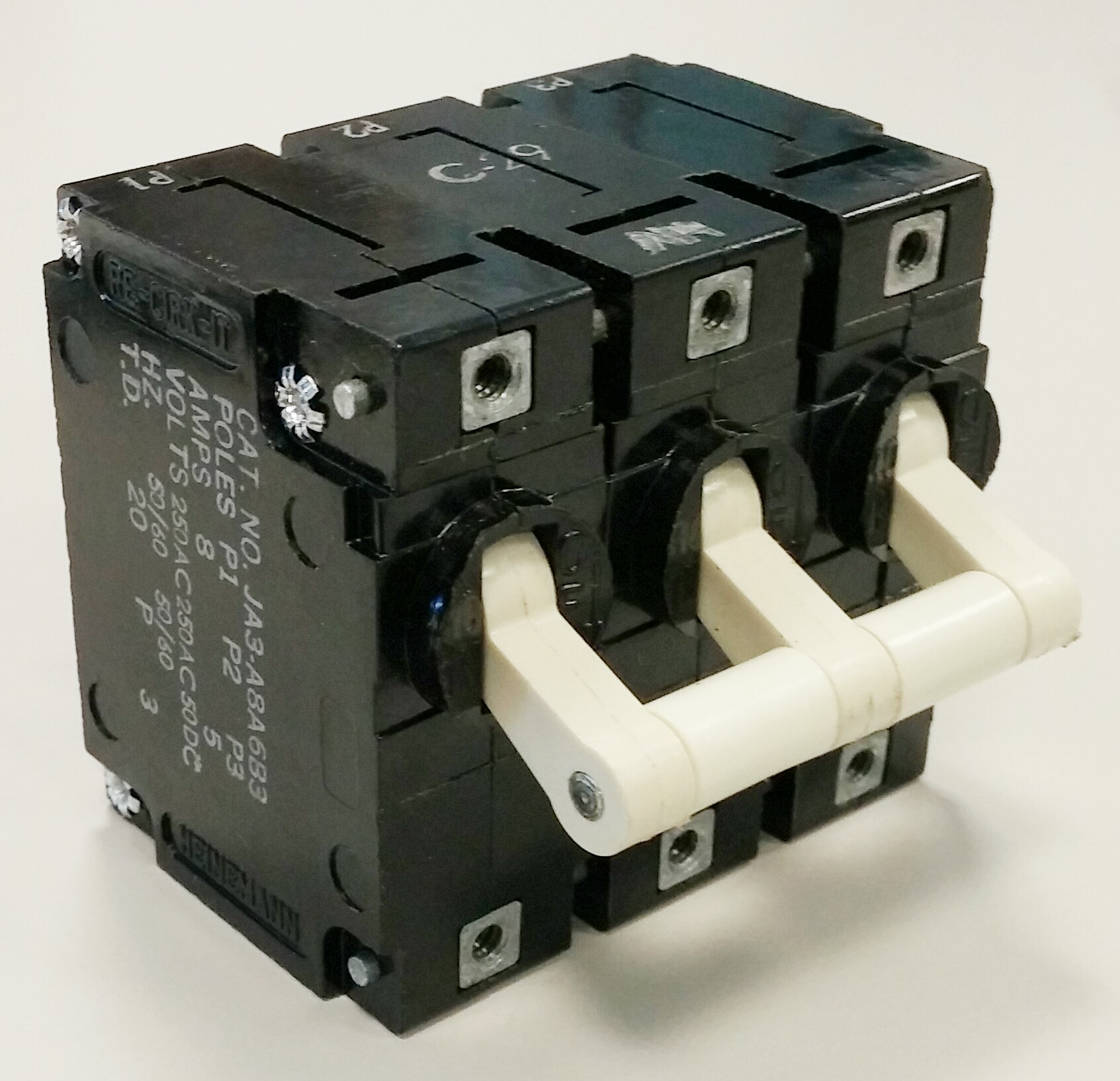 Heinemman JA3-A8A6B3 Three Phase Circuit Breaker 250V 8A 3 Poles Parts Distributor JA3A8A6B3 Electronic Components