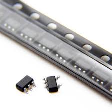 MIC1555BM5 MICREL Standard Timer / Oscillator 5 MHz SOT-23-5 Parts Distributor MIC1555BM5 MICREL Standard Timer / Oscillator 5 MHz SOT-23-5