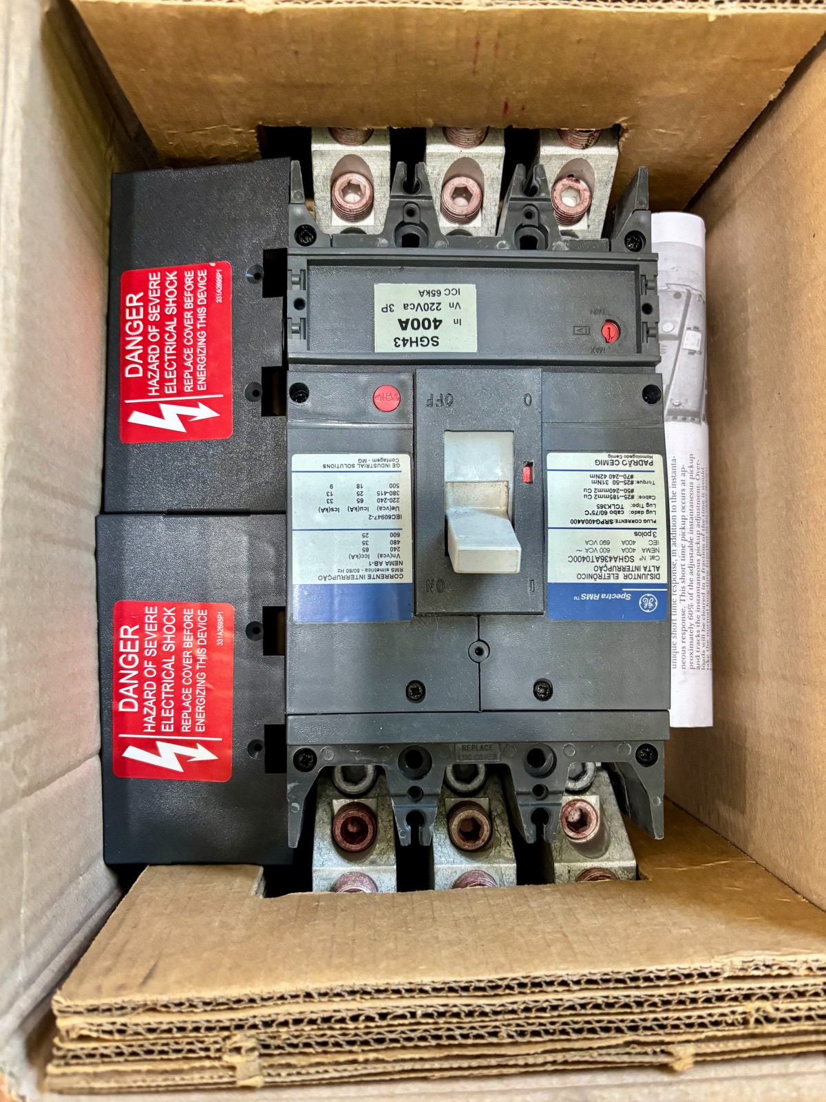 SGLL36AT0600 GE/ABB Circuit Breaker 600A 600V 3 Poles Parts Distributor SGLL36AT0600 GE/ABB Circuit Breaker 600A 600V 3 Poles